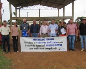 prefeito-vitorio-antunes-de-paula-assina-parceria-com-a-sanepar-de-mais-r150000000-um-milhao-e-meio-de-reais-para-a-comunidade-assentamento-paineira-v.jpg